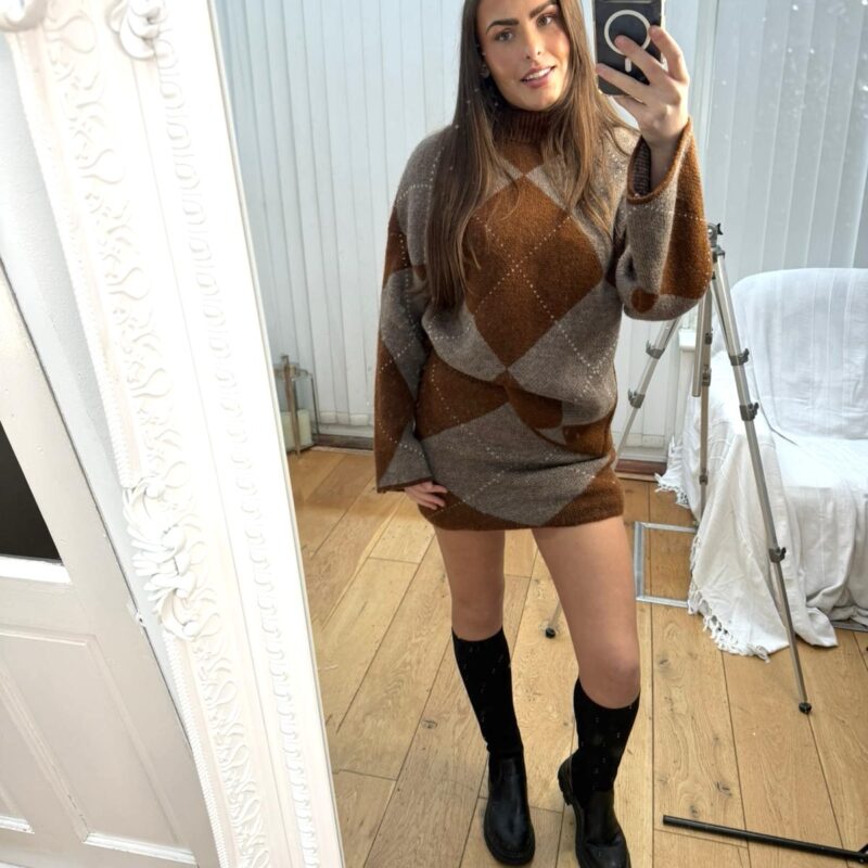 Delilah Diamond two-piece